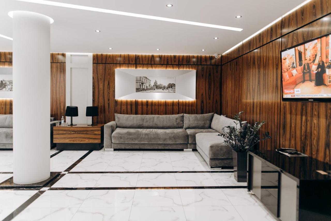 Boutique Hotel Central รีฟเน ภายนอก รูปภาพ