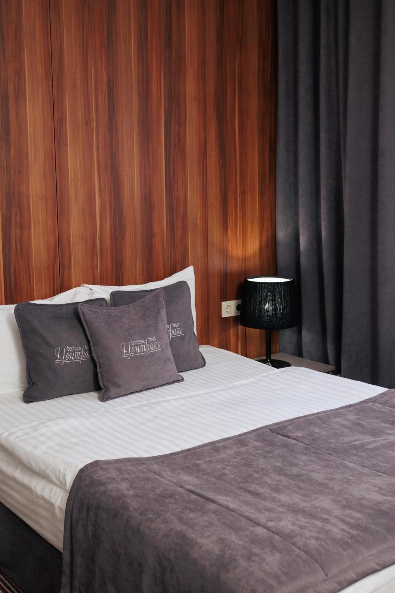 Boutique Hotel Central รีฟเน ภายนอก รูปภาพ