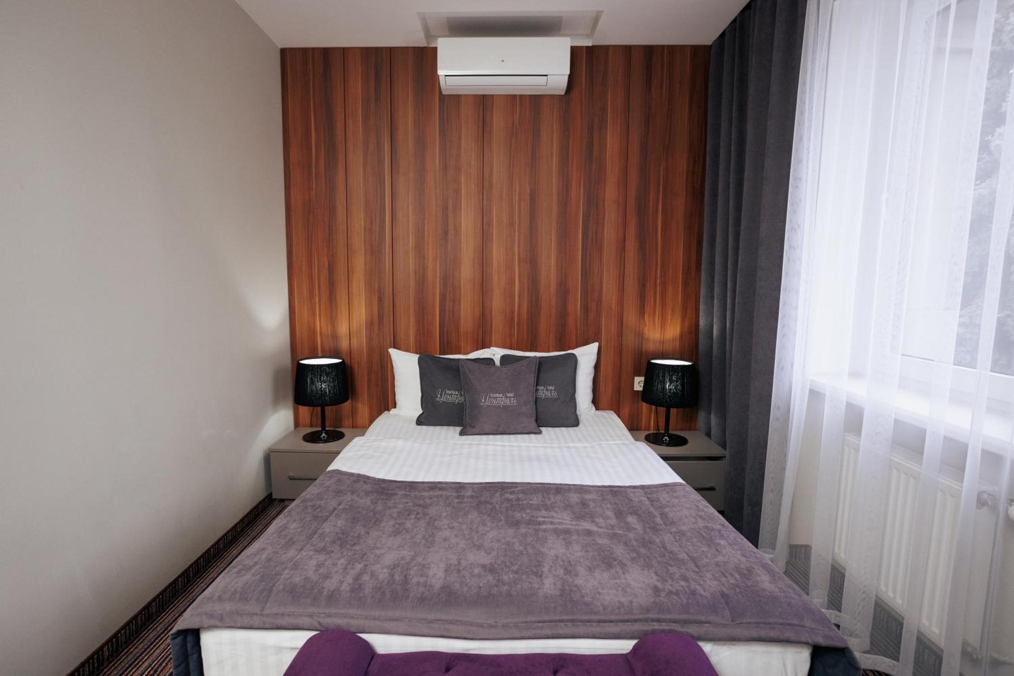Boutique Hotel Central รีฟเน ภายนอก รูปภาพ