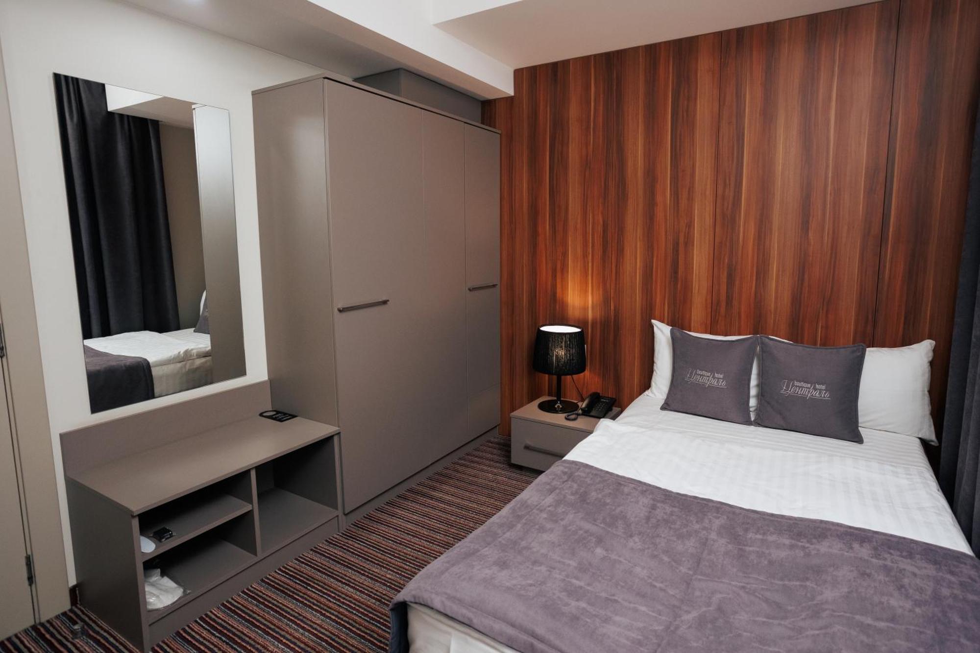 Boutique Hotel Central รีฟเน ภายนอก รูปภาพ